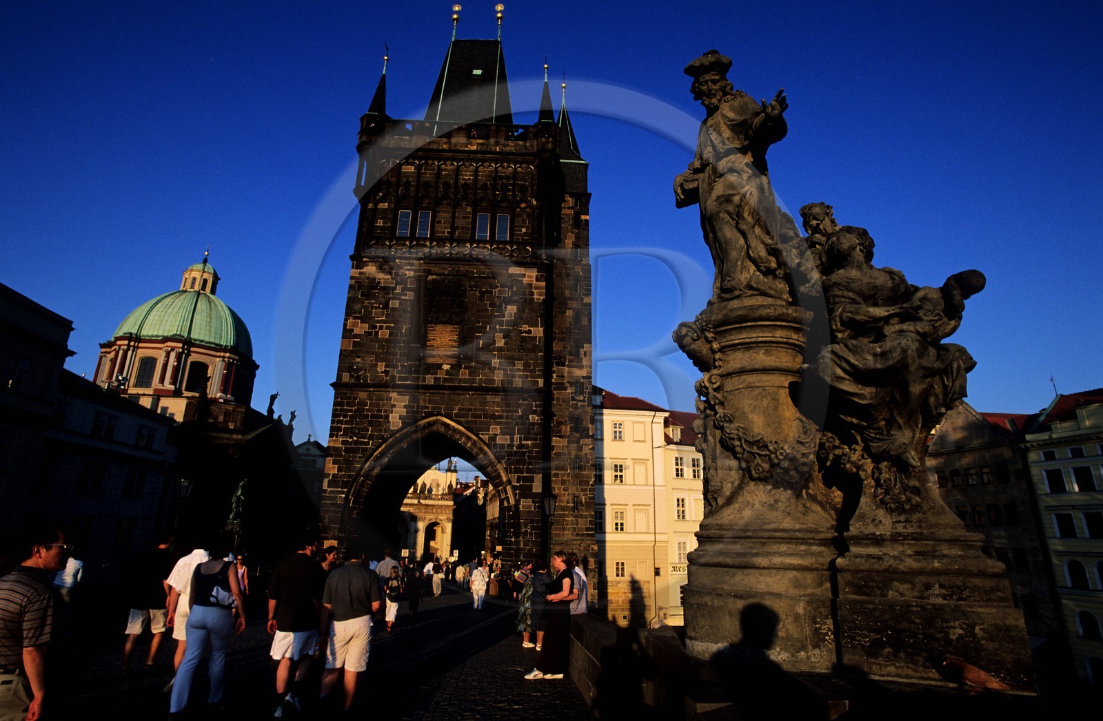 République Tchèque, Prague, le Pont Charles sur la Vltava