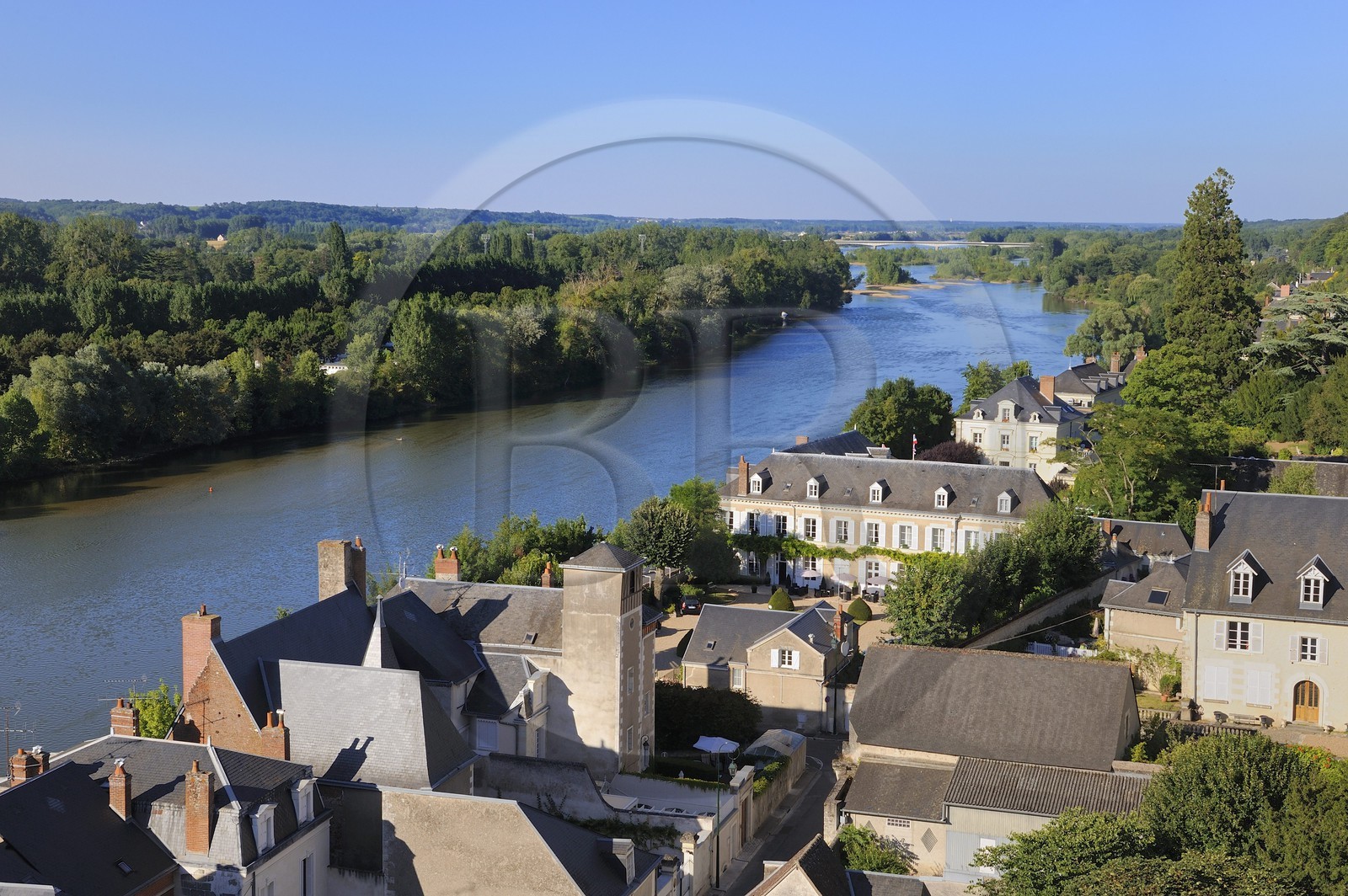 France, Indre et Loire (37), Vallée de la Loire classée Patrimoine mondial de l'UNESCO, la Loire depuis le château d'Amboise