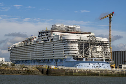 France, Loire Atlantique, Saint Nazaire, the Chantiers de l'Atlantique, giant cruise liner under construction