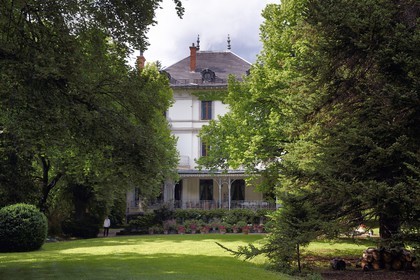 France, Alpes-de-Haute-Provence (04), vallée de l'Ubaye, Barcelonnette, Villa mexicaine habitée par le consul honoraire du mexique et ancien maire de la ville Jean Chabre
