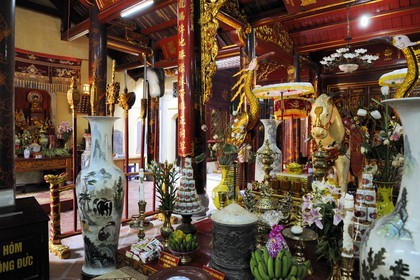 Vietnam, Hanoï, quartier des 36 rues dans la vieille ville, temple Bach Ma