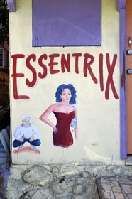 Caraïbes, Ile de la Dominique, la capitale Roseau, peinture murale sur la façade d'un magasin