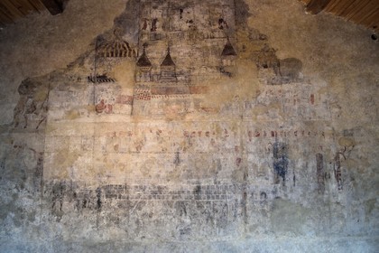 France, Haute-Loire (43), Le Puy-en-Velay, étape des chemins de Compostelle, l'ensemble cathédrale Notre-Dame-de-l'Annonciation classée Patrimoine Mondial de l'UNESCO, logis  des  clergeons, ville assiégée probablement pendant les croisades, peinture murale de la fin du XIIe siècle