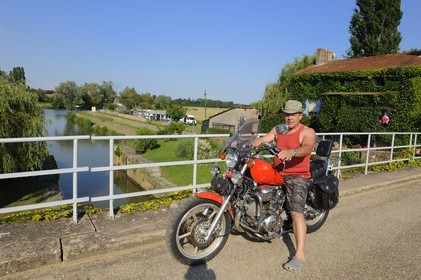 France, Saône et Loire (71), écluse de La Truchère sur la Seille, Georges l'éclusier