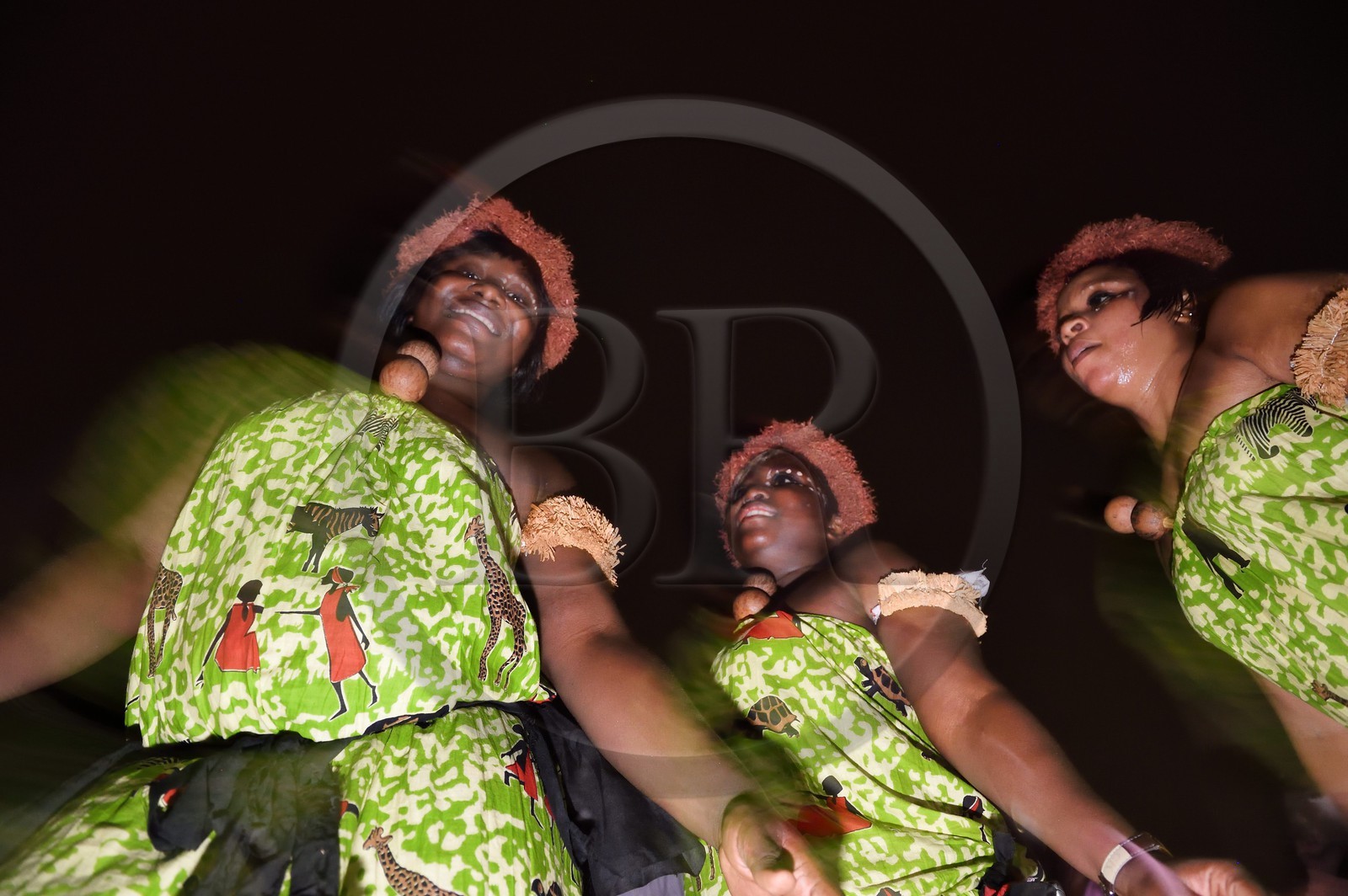 Gabon, Libreville, danses traditionnelles à l'occasion d'un mariage