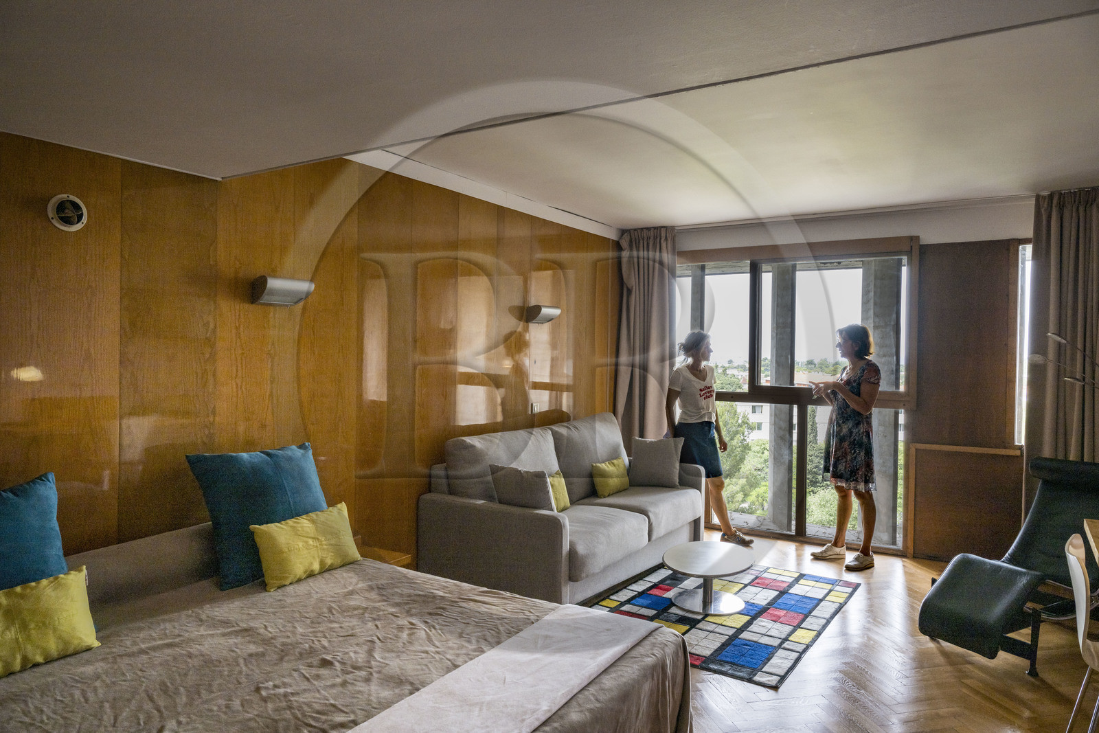 France, Bouches-du-Rhône (13), Marseille, oeuvre architecturale de Le Corbusier, classée Patrimoine Mondial de l'UNESCO, la Cité Radieuse par l'architecte Le Corbusier, Hotel restaurant Le Corbusier, une chambre