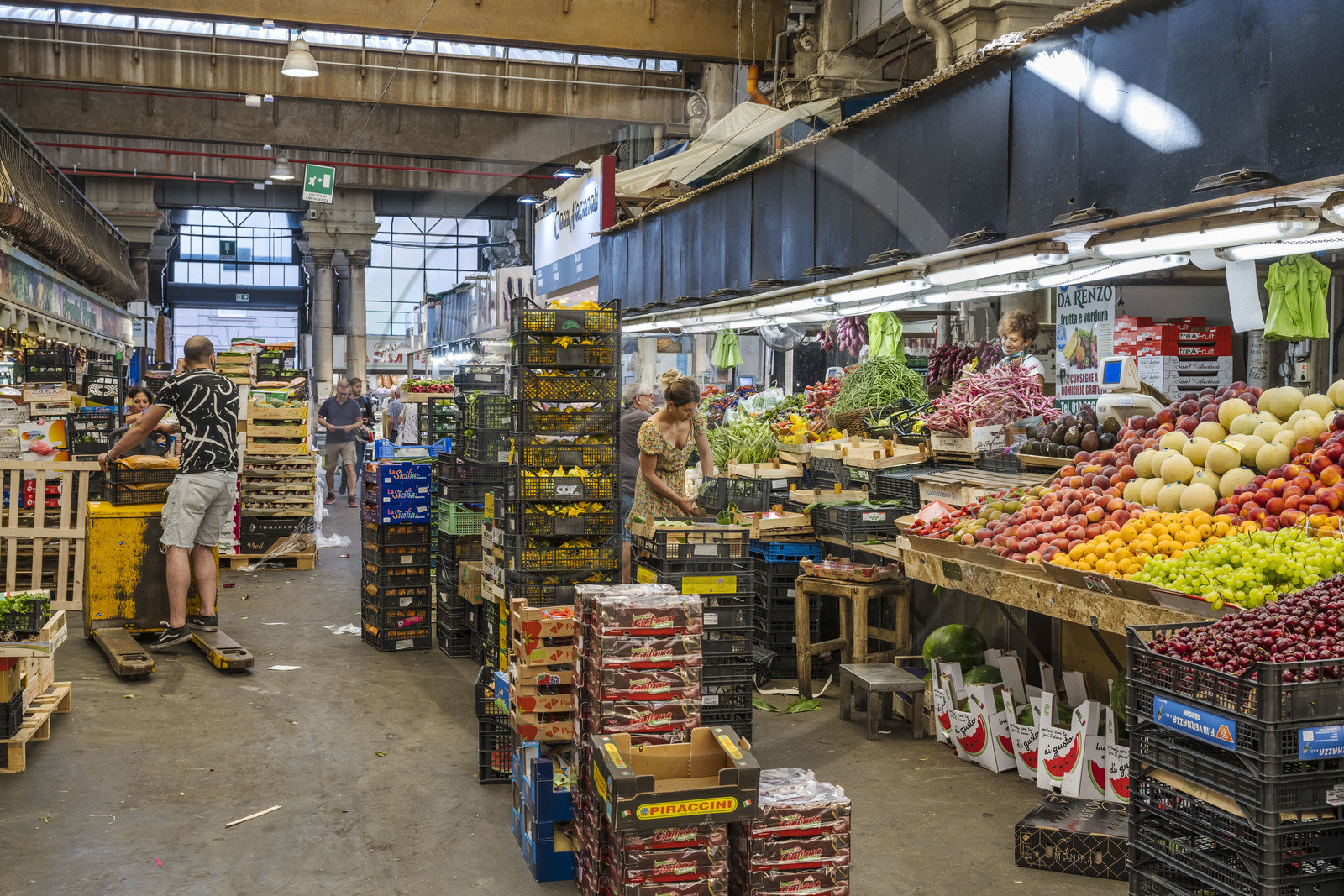 Italie, Ligurie, Gênes, quartier de la Via XX Settembre, le marché couvert du Mercado Orientale