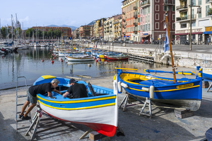 France, Alpes-Maritimes, Nice, listed as World Heritage by UNESCO, the old port or port Lympia, pointu boats which are traditional fishing boats