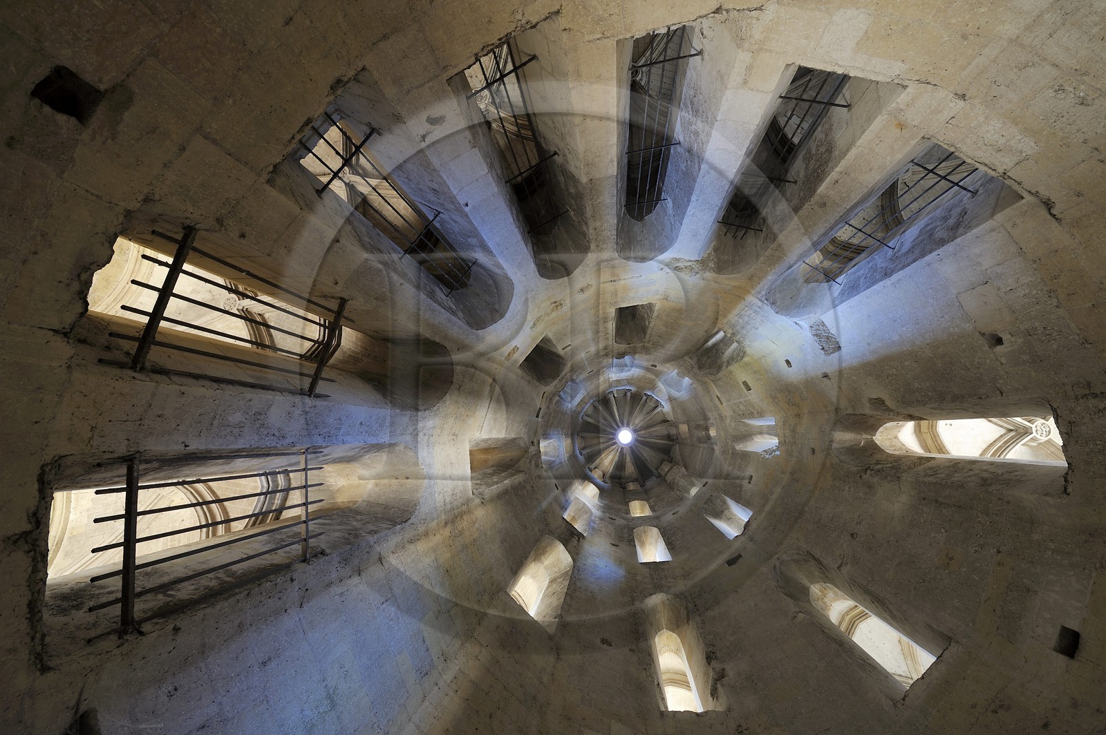 France, Indre et Loire (37), Vallée de la Loire classée Patrimoine mondial de l'UNESCO, château d'Amboise, Tour des Minimes ou Cavalière, puit central de la rampe