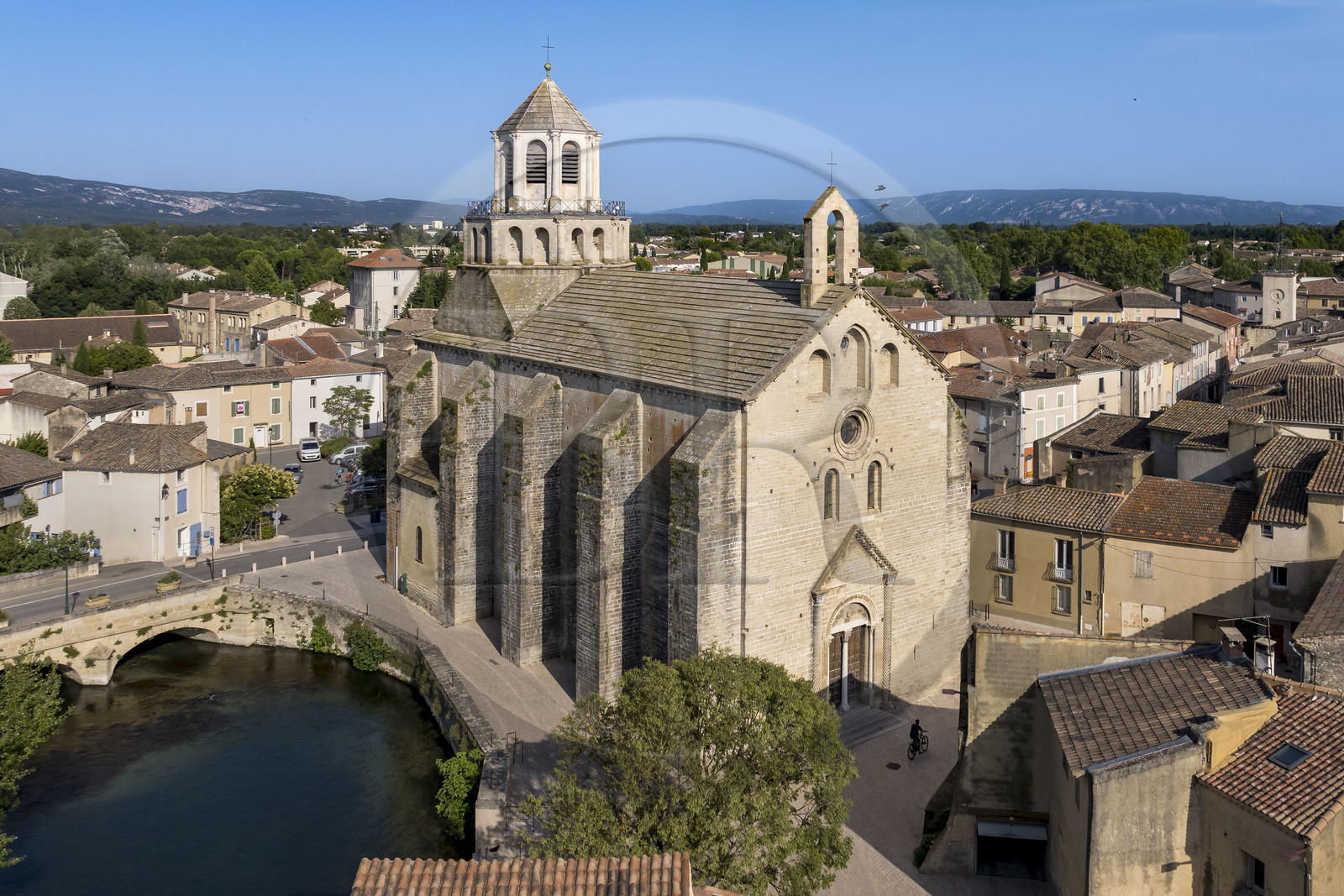 France, Vaucluse, Le Thor, Notre-Dame-du-Lac church on the banks of the Sorgue (aerial view)