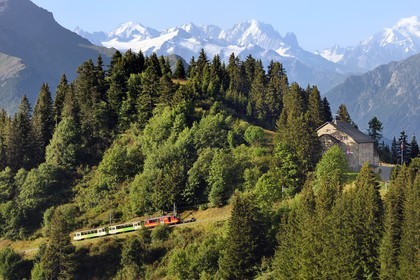Switzerland, Canton of Vaud, Villars-sur-Ollon, train to the Bretaye pass station at the Bouquetins station and Mont-Blanc in the background
