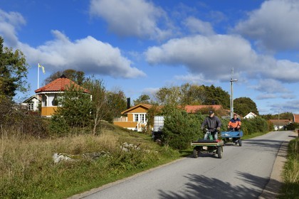 Suède, Västra Götaland, Iles Koster, Sydkoster, les mobylettes triporteurs seules moyens de transport de l'Ile