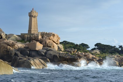 France, Cotes-d'Armor, Cote de Granit Rose (the Pink Granite coast), Perros Guirec, Ploumanach, Pointe de Squewel and Mean Ruz Lighthouse