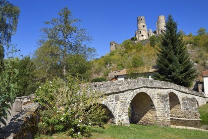 France, Haute Loire, ruins of the 15th century castle of Domeyrat