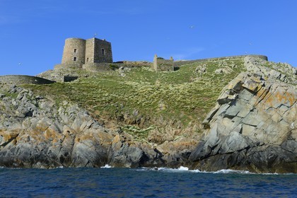 France, Côtes-d'Armor (22), Perros-Guirec, archipel et réserve ornithologique de Sept-Iles, Ile aux Moines, ancien fort