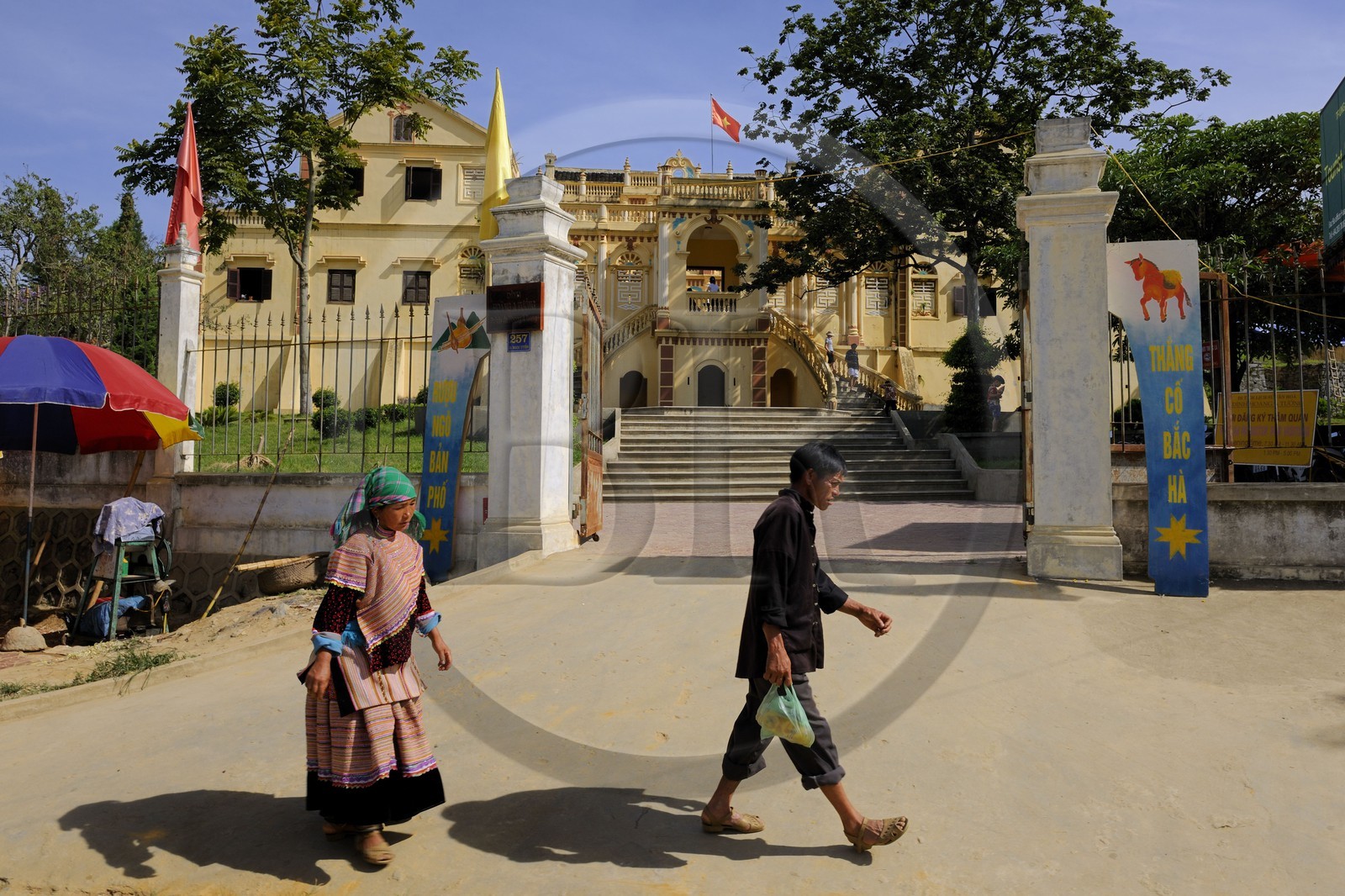 Vietnam, province de Lao Cai, Bac Ha,  le palais Vua Meo construit par les français pour le chef Hmong Fleur Hoang A Tuong