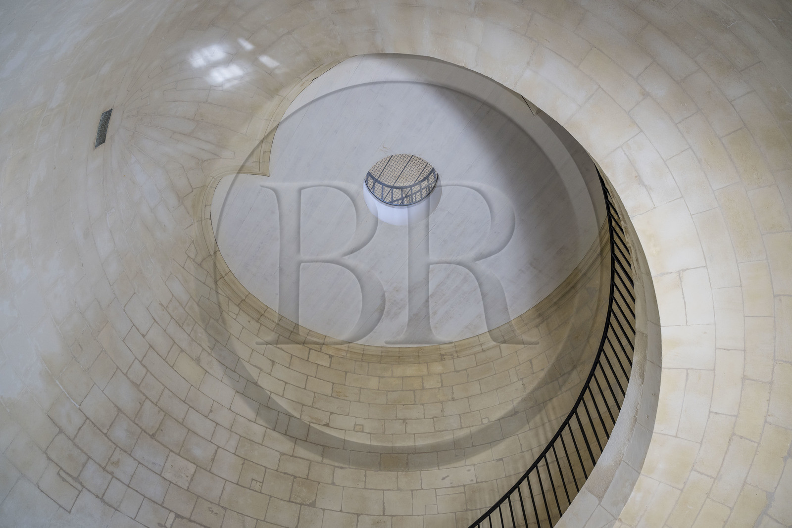 France, Gironde (33), le Verdon-sur-Mer, phare de Cordouan, classé Patrimoine Mondial de l'UNESCO, plafond de la salle des Girondins (3ème étage)