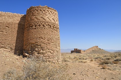 Iran, Province de Yazd, désert du Dasht-e Kavir, caravanserail de Saqand