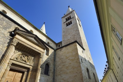 République Tchèque, Prague, Hradcany (quartier du château), chateau Royal, basilique Saint-Georges