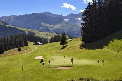 Suisse, canton de Vaud, Villars-sur-Ollon, le golf de 18 trous au Plan du Four