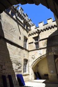 France, Bouches-du-Rhône (13), Arles, Musée Réattu (Mention Obligatoire), cour intérieure