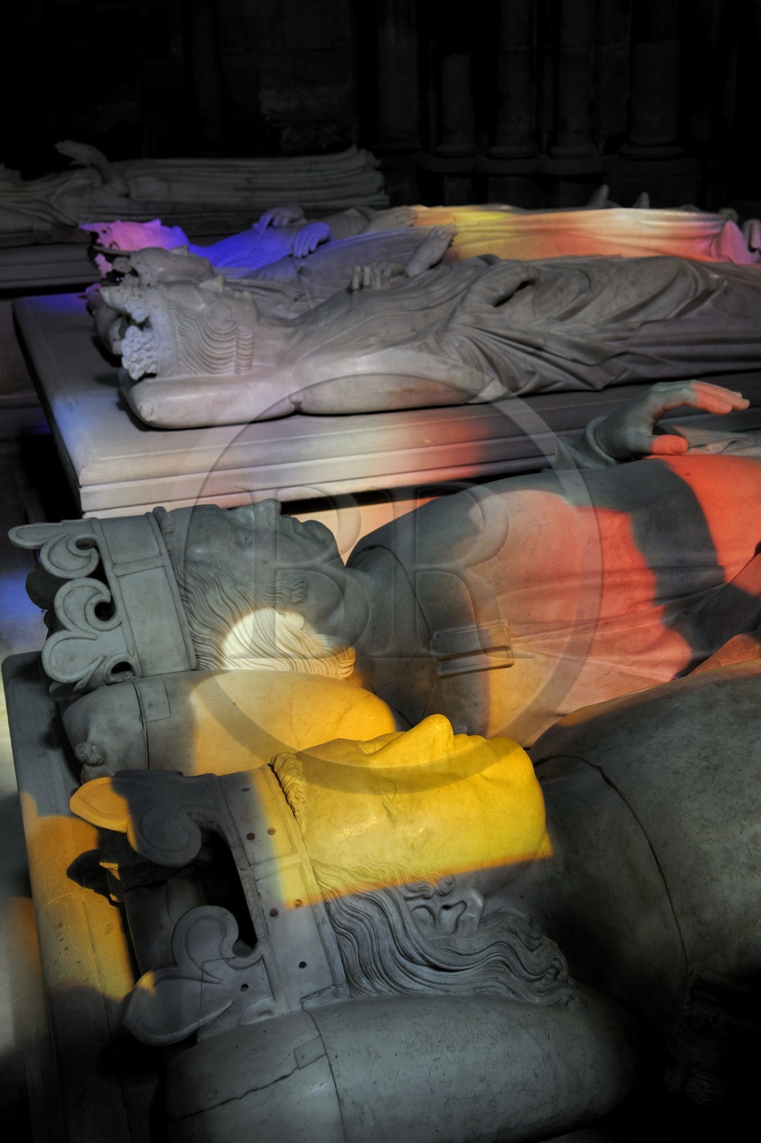 France, Seine-Saint-Denis (93), Saint-Denis, la basilique de Saint-Denis, gisants des rois Valois Philippe VI au premier plan et Jean II le Bon