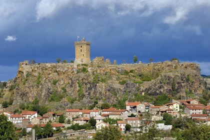 France, Haute-Loire (43), Polignac, Chateau de Polignac, forteresse du XIe siècle sur un plateau basaltique
