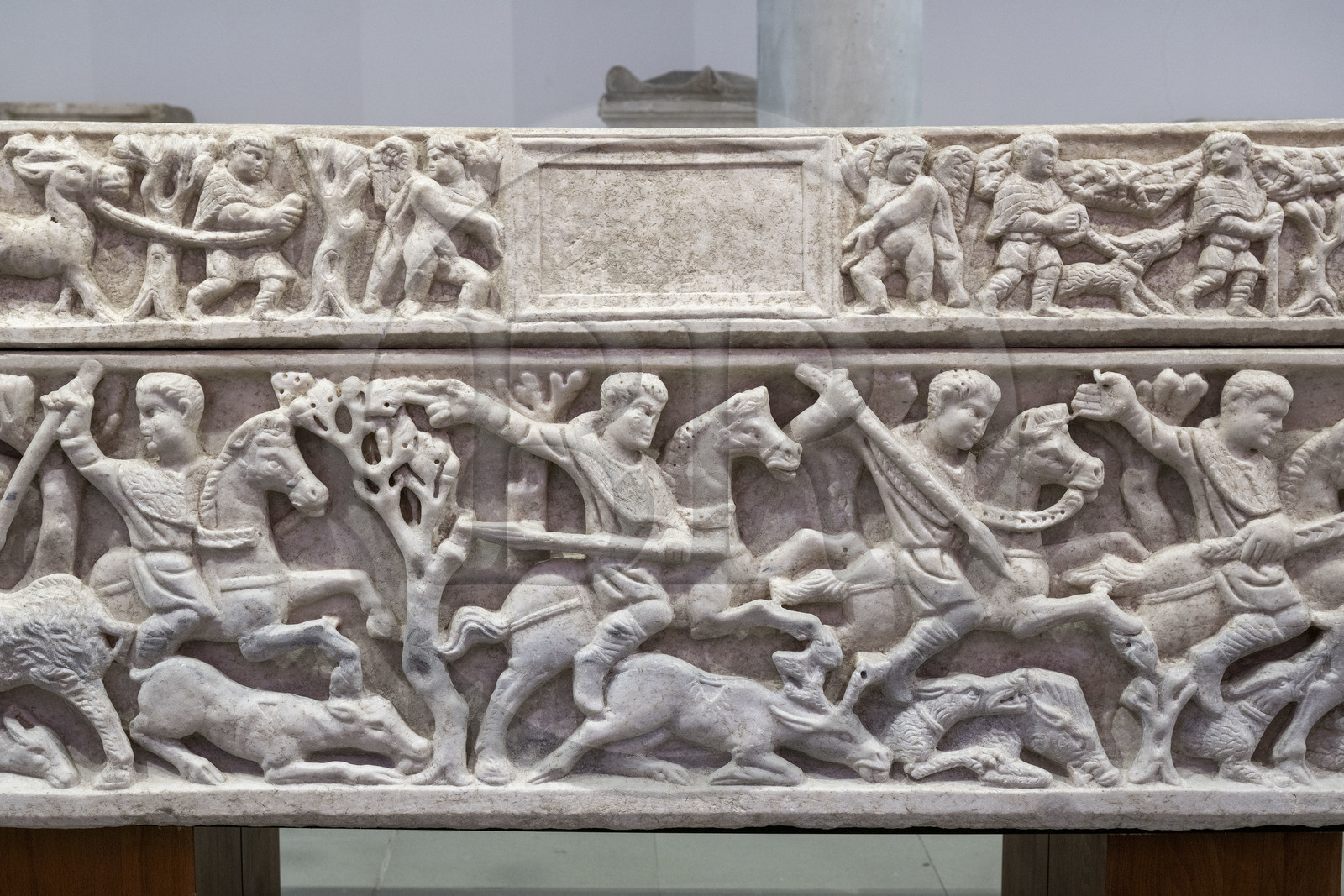 France, Bouches du Rhone, Arles, musée départemental Arles antique, sarcophagus said to be from the wild boar and deer hunt from the Trinquetaille site and dating from the beginning of the 4th century