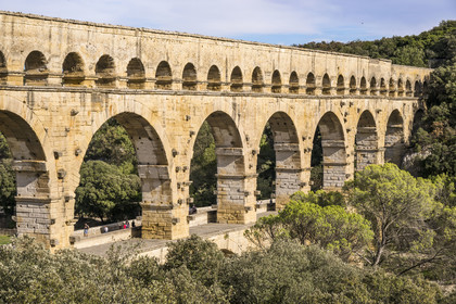 France, Gard (30), le Pont du Gard classé Patrimoine Mondial de l'UNESCO, Grand Site de France, pont aqueduc romain qui enjambe le Gardon