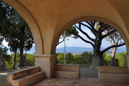 France, Var (83), Saint-Tropez vu depuis la chapelle sainte-Anne
