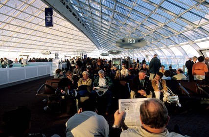 France, Val-d'Oise (95), aérogare de Roissy II, terminal F