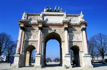 France, Paris (75), Arc de Triomphe du Carrousel face au Louvre