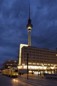 Allemagne, Berlin, quartier de Berlin-Mitte, Alexanderplatz et la tour de la télévision