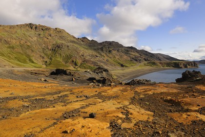 Islande, Région de Reykjavik, vallée de Krisuvik, le lac Kleifarvatn