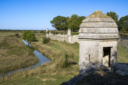 France, Charente-Maritime (17), Saintonge, Marennes-Hiers-Brouage, citadelle de Brouage, labellisé Les Plus Beaux Villages de France, les remparts batis de 1630 à 1640 sont munis d'échauguettes