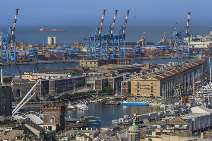 Italy, Liguria, Genoa, the Porto Antico (Old Port) seen from from the Belvedere of Castelletto, the commercial port in the background