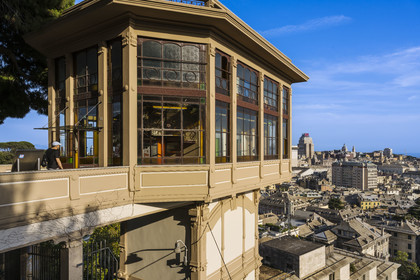 Italie, Ligurie, Gênes, Belvédère du Castelletto, ascenseur public Castelletto Levante