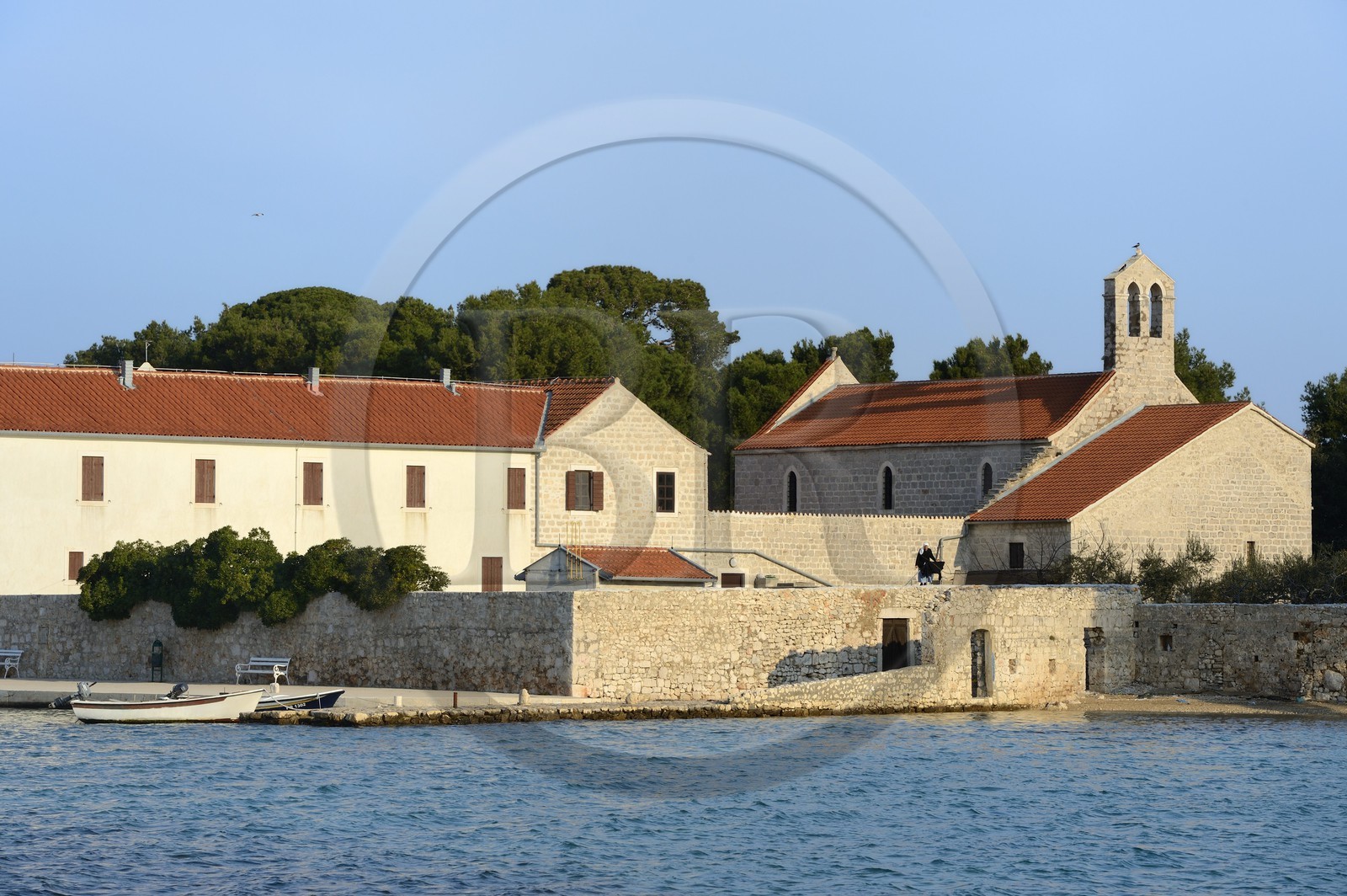 Croatie, Dalmatie, côte dalmate, Ile d’Ugljan, couvent franciscain Saint-Jérôme de la congrégation des Filles de la Miséricorde