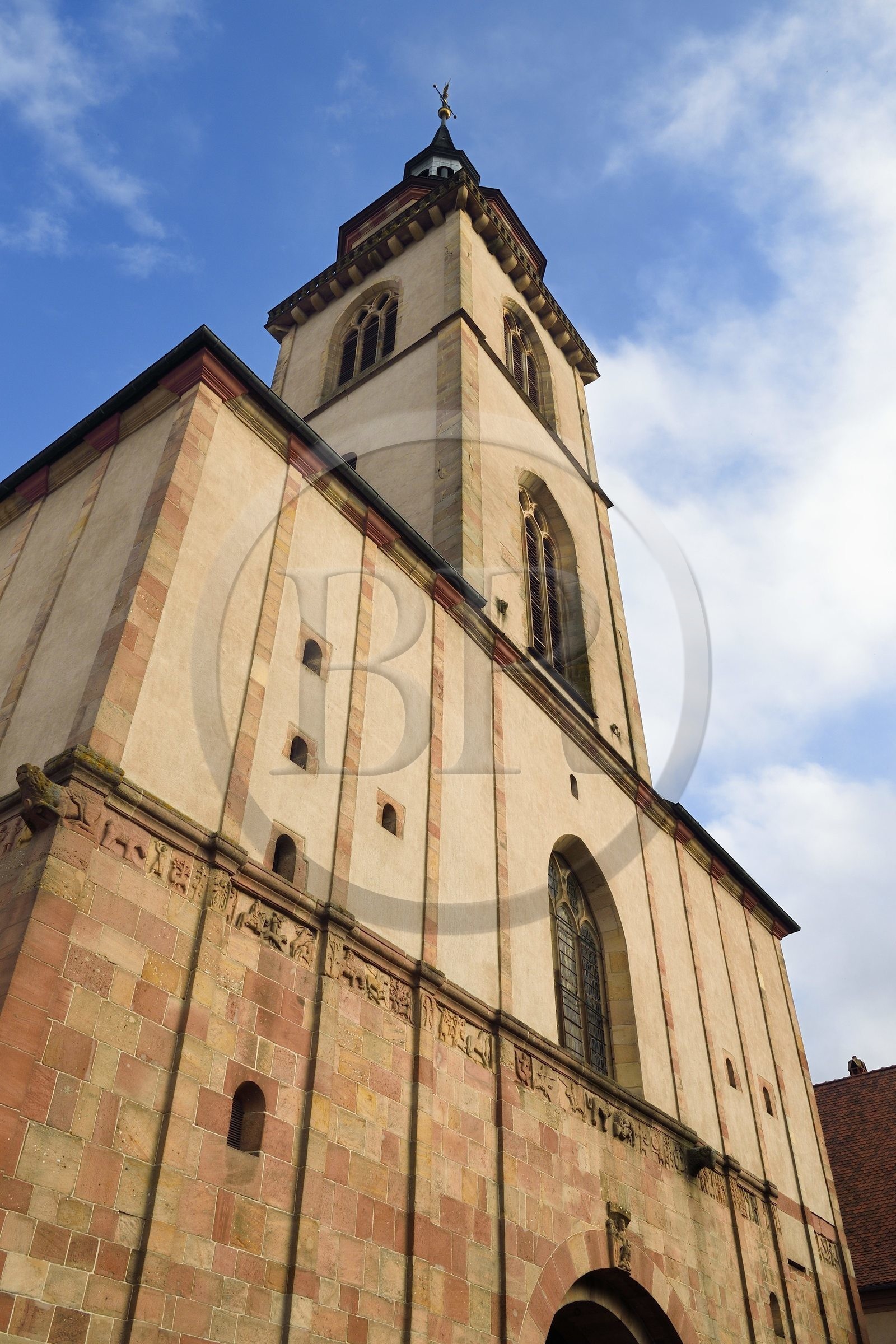 France, Bas-Rhin (67), route des vins d' Alsace, Andlau, abbaye bénédictine d'Andlau fondée en 880, église abbatiale Saint-Pierre-et-Saint-Paul (XIème-XVIIIème siècles)