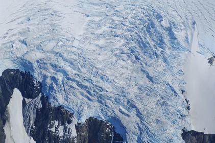 Norvège, Sogn og Fjordane, glacier de Jostedalsbreen et Briksdalbreen (vue aérienne)