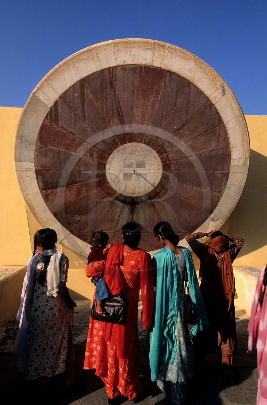 Inde, état du Rajasthan, Jaipur, observatoire astronomique de Yantra Mandir ou Jantar Mantar construit en 1727, classé Patrimoine Mondial de l'UNESCO
