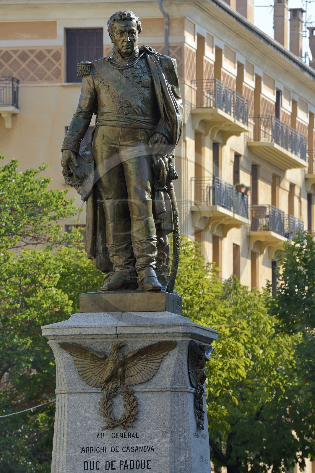 France, Haute-Corse (2B), Corte, la statue du duc de Padoue, cousin de Napoléon et général d’Empire