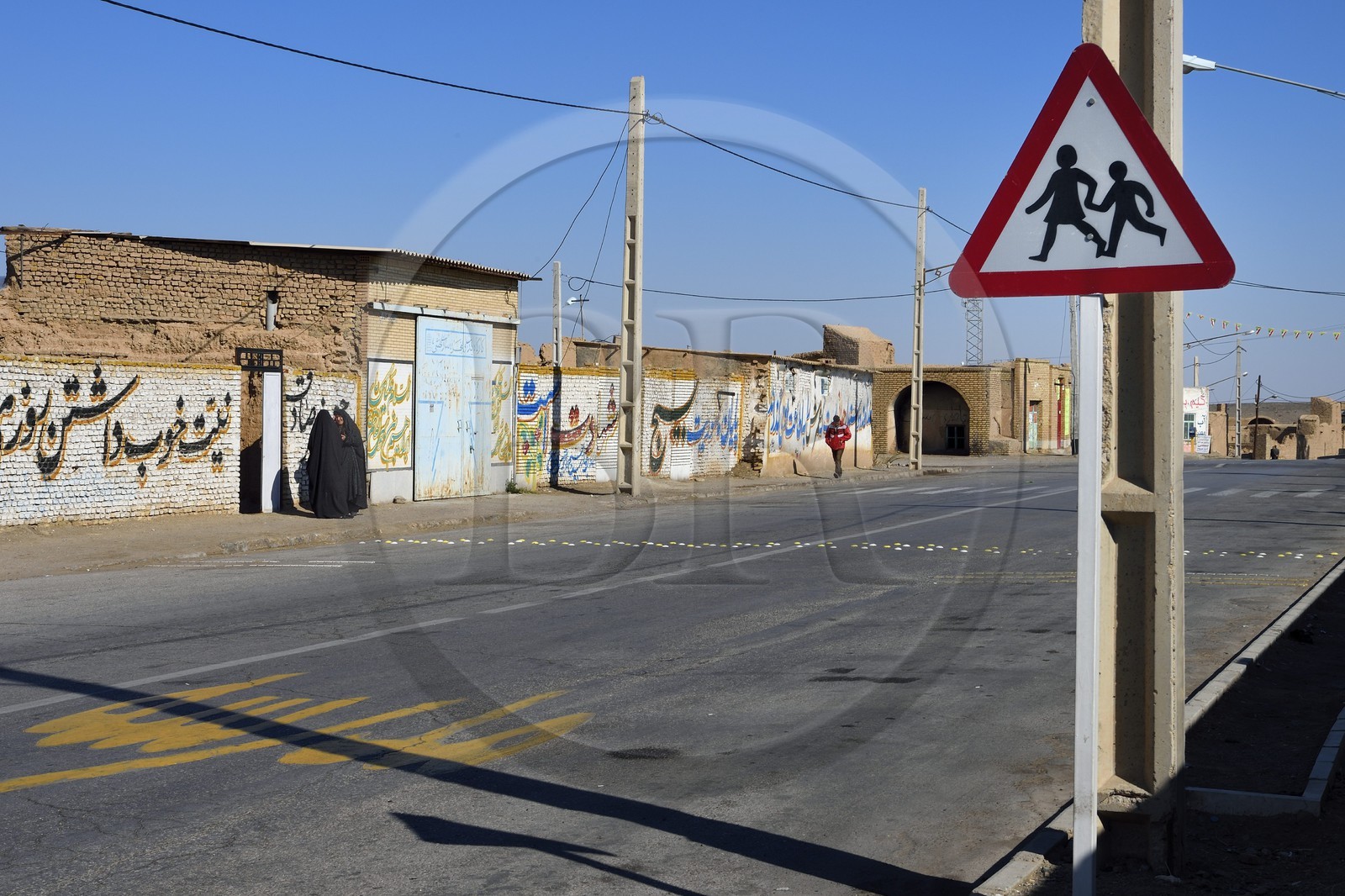 Iran, Province de Yazd, désert du Dasht-e Kavir, Rabat-e-posht-e-Badam, la rue principale Iran, Province de Yazd, désert du Dasht-e Kavir, Rabat-e-posht-e-Badam, la rue principale