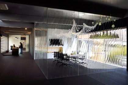 République Tchèque, Prague, show room de la verrerie Lasvit, lustre