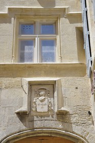France, Bouches-du-Rhône (13), Arles, ancienne demeure des Comtes d'Arlatan de Beaumont (XVe siècle) rue sauvage