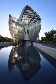 France, Paris (75), la Fondation Louis Vuitton de l'architecte Frank Gehry (Demande d'autorisation nécessaire avant publication)