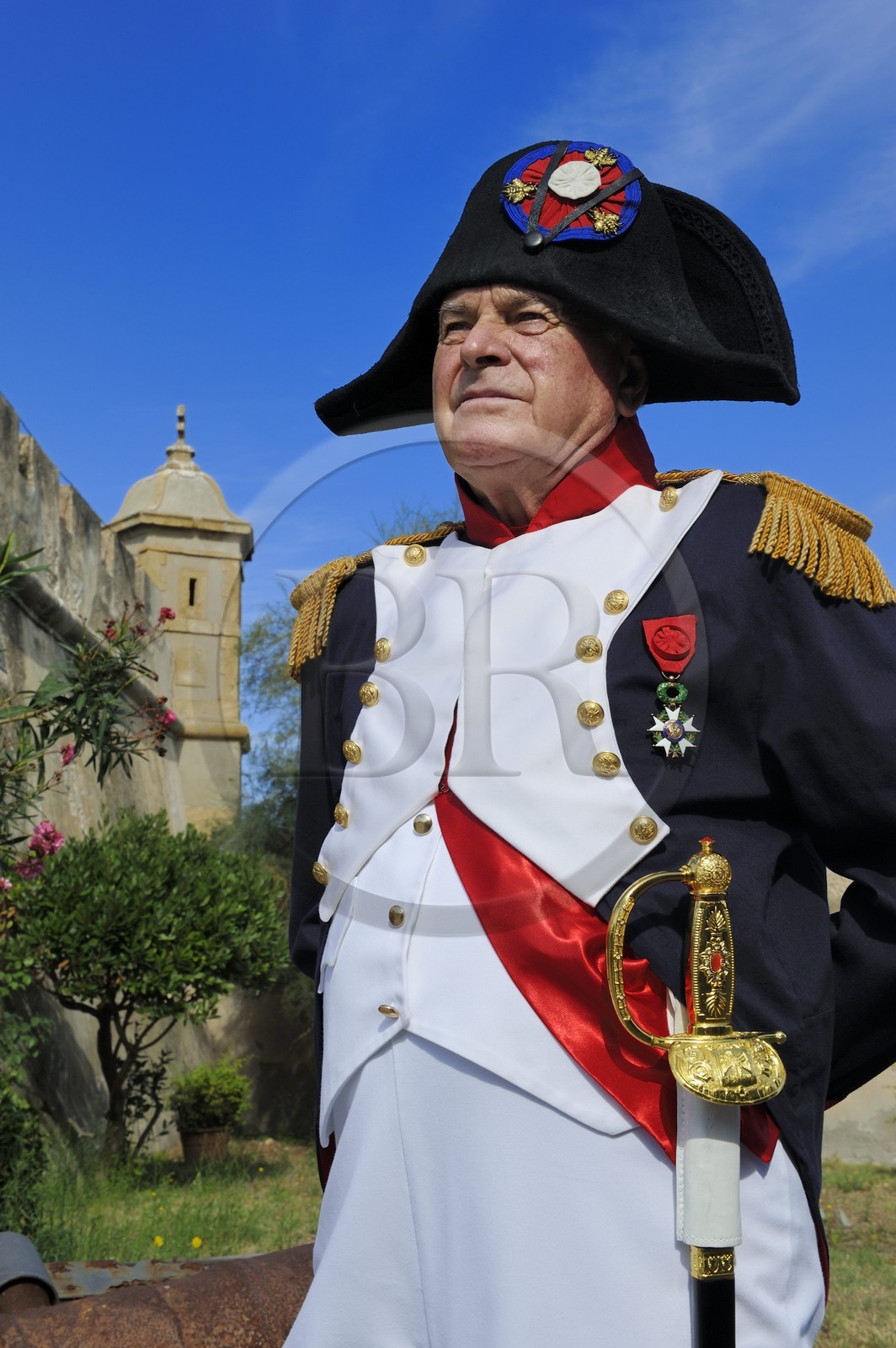 Italie, Toscane, l’Ile d’Elbe, Portoferraio, dans la peau de Napoleon, tous les ans début mai on fête l’arrivée de Napoléon avec une reconstitution Italie, Toscane, l’Ile d’Elbe, Portoferraio, dans la peau de Napoleon, tous les ans début mai on fête l’arrivée de Napoléon avec une reconstitution