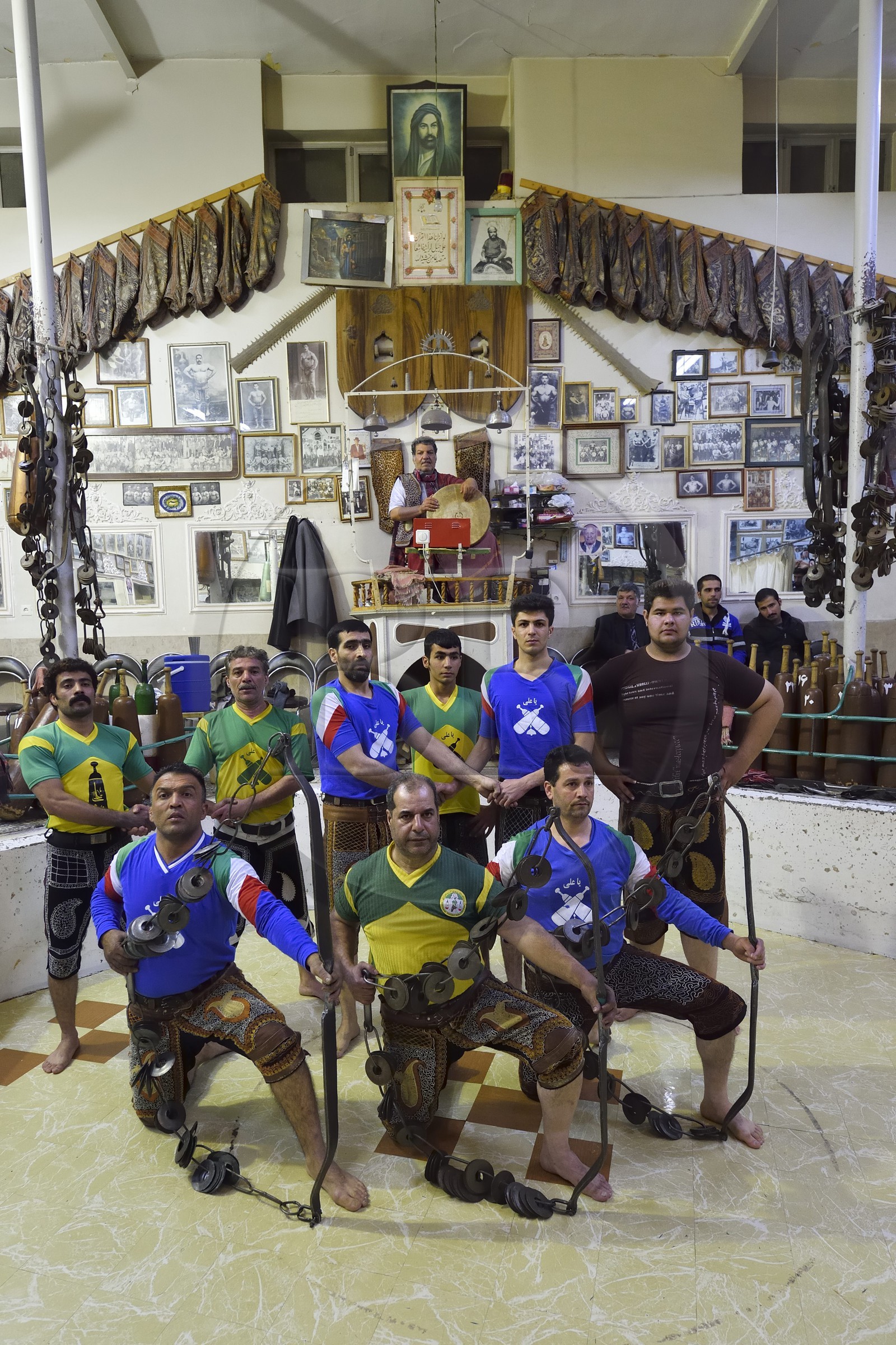 Iran, province d'Ispahan, Ispahan, maison de la force (Zurkhaneh) où est pratiqué le sport national traditionnel iranien appelé Varzesh-e Pahlavani Iran, province d'Ispahan, Ispahan, maison de la force (Zurkhaneh) où est pratiqué le sport national traditionnel iranien appelé Varzesh-e Pahlavani