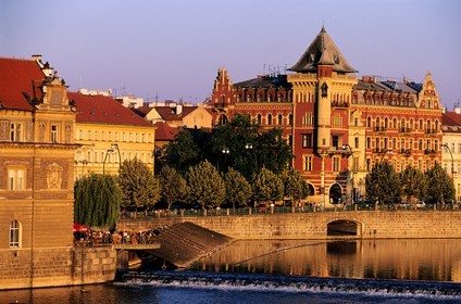 République Tchèque, Prague, quartier de Staré Mesto, la Vltava et le quai Smetanovo