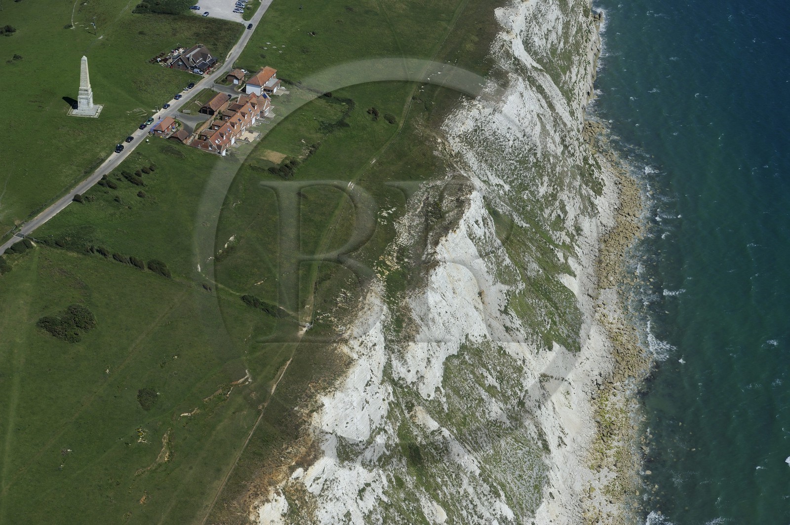 Royaume-Uni, Angleterre, Hampshire, Ile de Wight, falaises de Culver Down (vue aérienne)